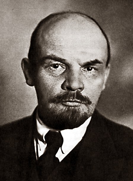 Lénine - Un imbécile peut poser à lui seul dix fois plus de questions que dix sages ensemble ne pourraient en résoudre.