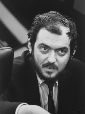 Stanley Kubrick - La question est de savoir si l'on donne au public quelque chose qui vise à le rendre plus heureux, ou quelque chose qui corresponde à la vérité du sujet.